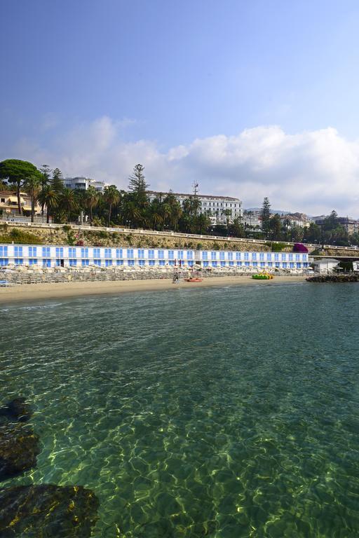 圣雷莫皇家酒店 圣雷默 外观 照片 The beach of Port-Vendres