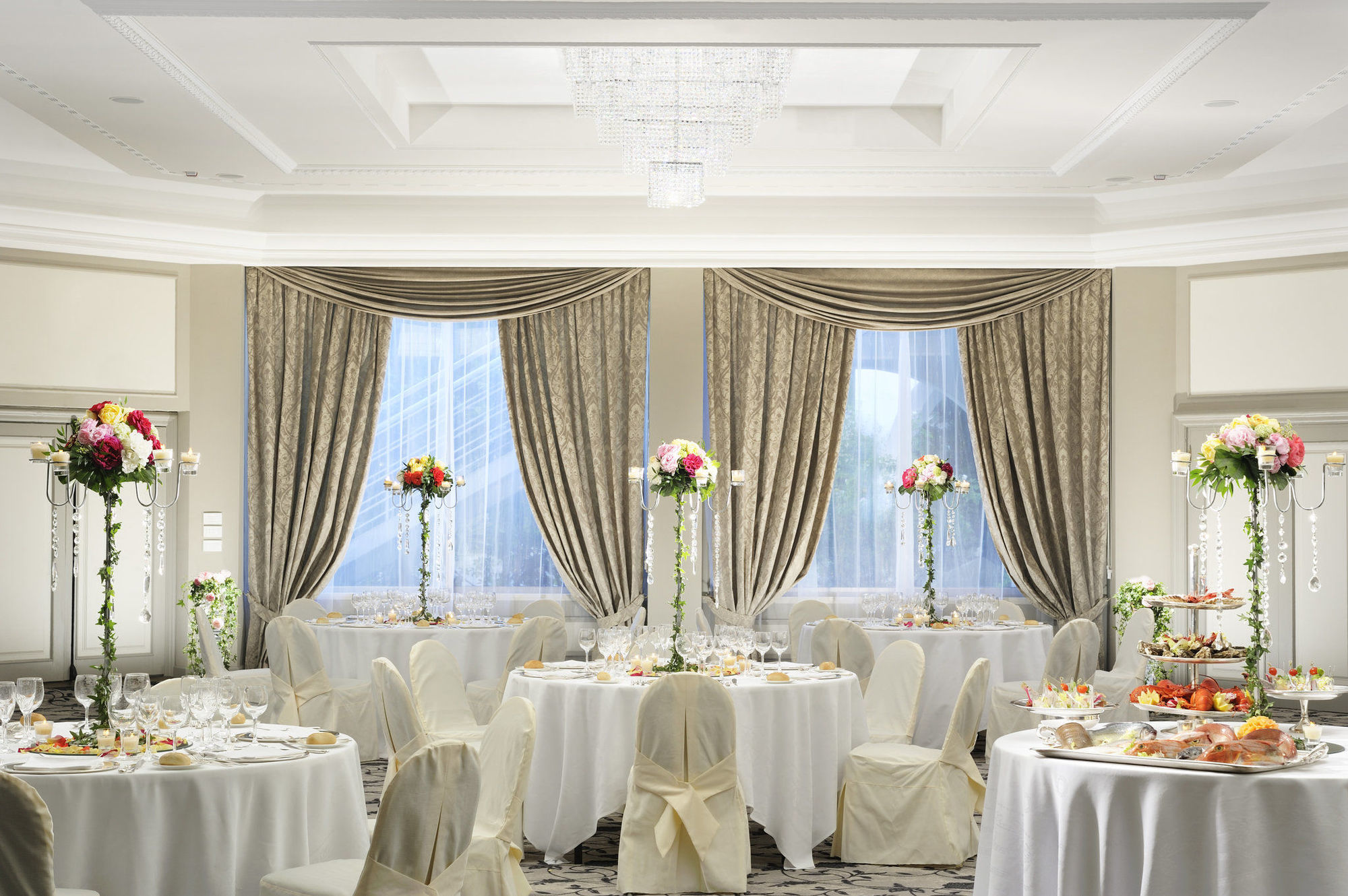 圣雷莫皇家酒店 圣雷默 餐厅 照片 The ballroom at the hotel